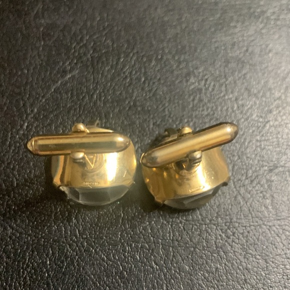 Vintage crystal Buddha Reverse carved gold cufflinks … very classy!! - Picture 3 of 5